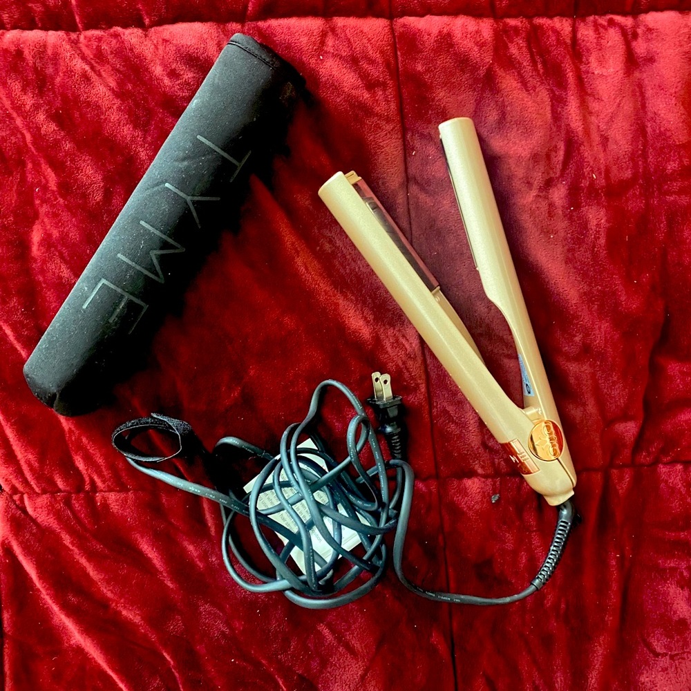 TYME Gold Hair Straightener with Black Travel Case
